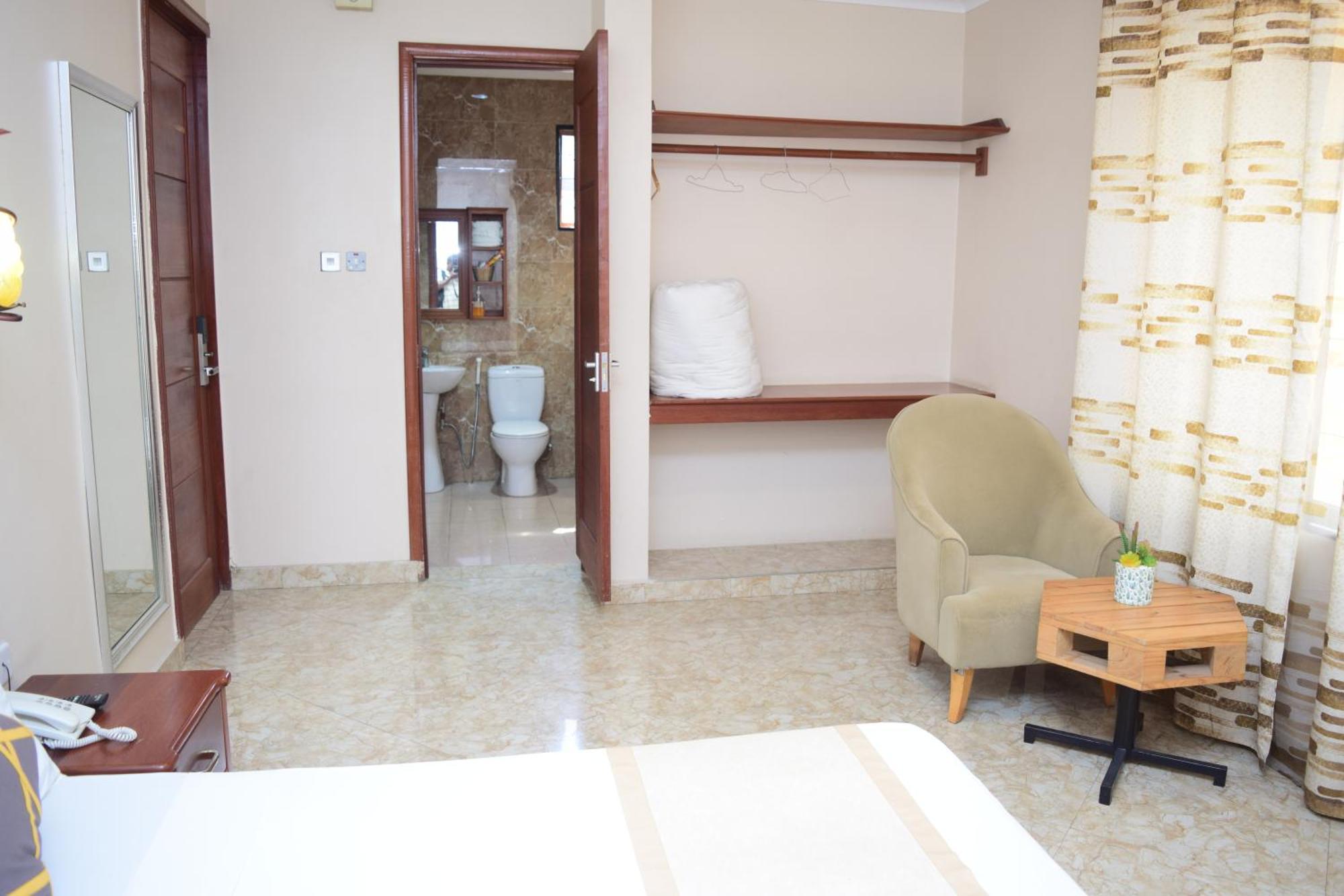 Хостел K27 Premier Backpackers Дар-эс-Саламе Экстерьер фото