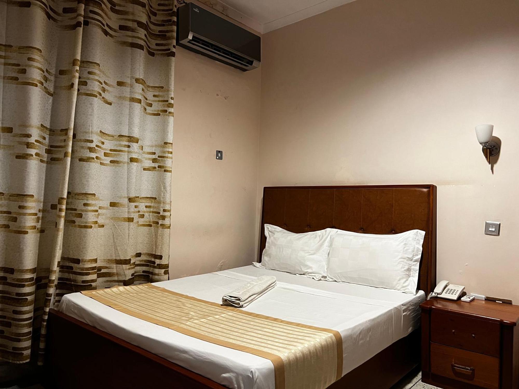 Хостел K27 Premier Backpackers Дар-эс-Саламе Экстерьер фото