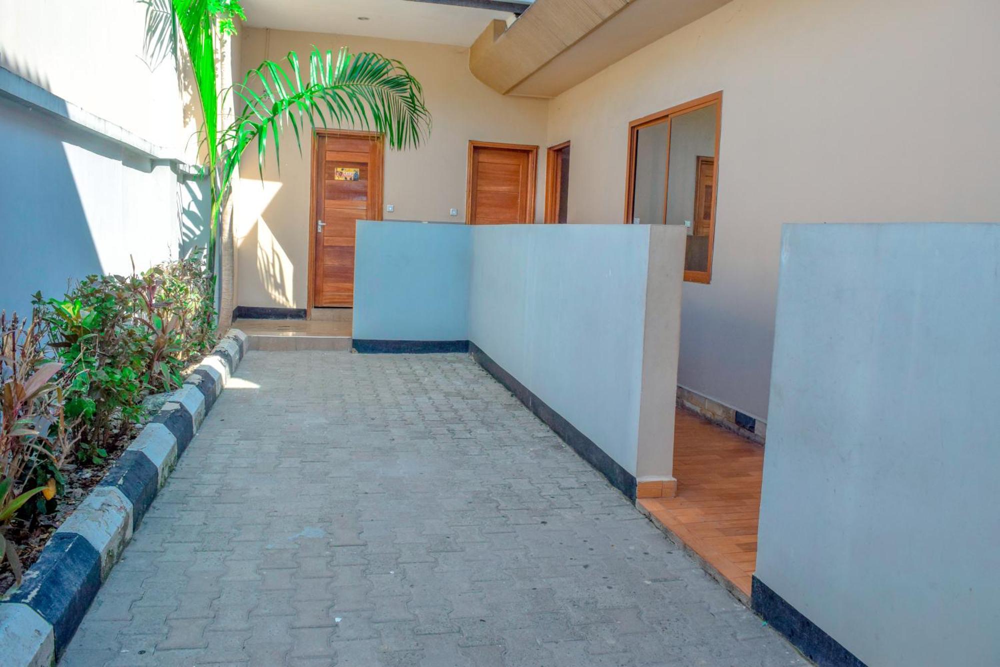 Хостел K27 Premier Backpackers Дар-эс-Саламе Экстерьер фото