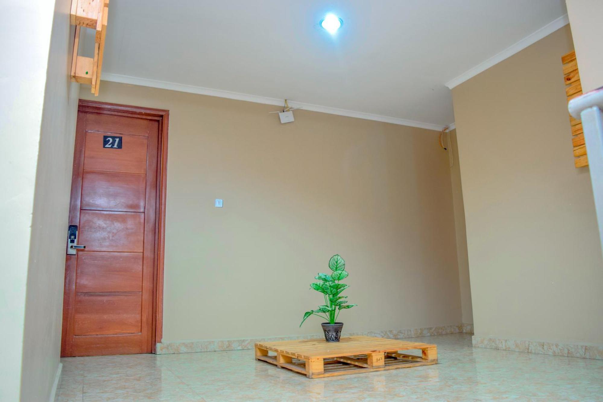 Хостел K27 Premier Backpackers Дар-эс-Саламе Экстерьер фото